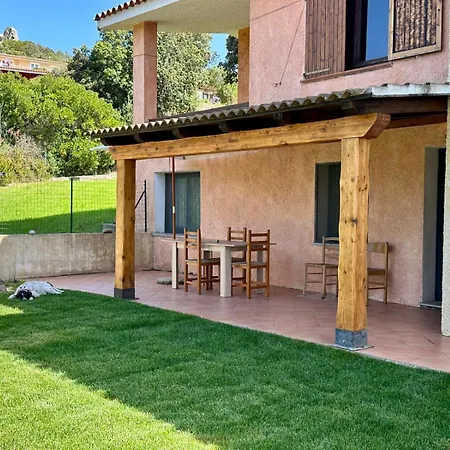 Ferienhaus Il Quadrilocale Di Via Ginestre, Rena Majore